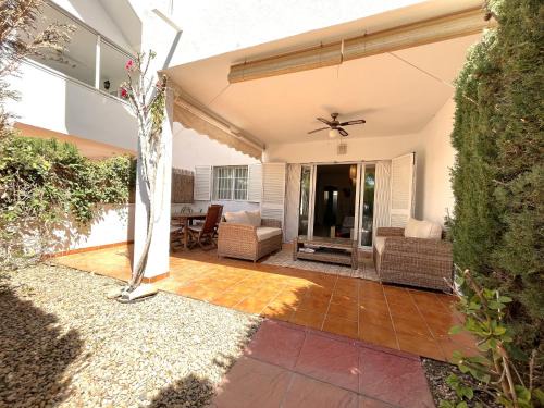 Puerto Rey Apartment | Bajo de 2 dormitorios en Puerto Rey