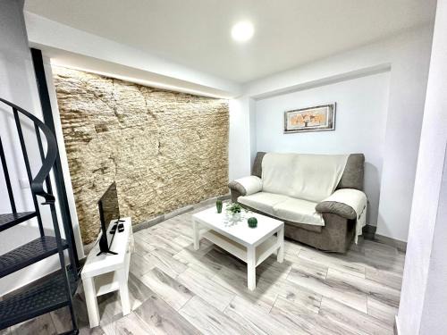 Setenil de las Bodegas Apartment | Bajo torreón
