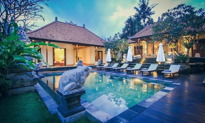 Kutuh Kaja Villa | Bali style villa 5 minutes from ubud center!