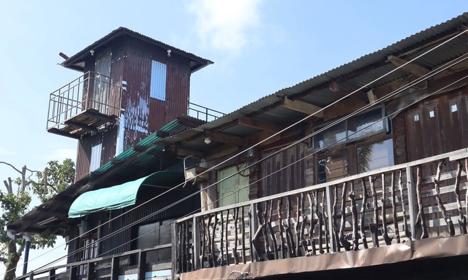 Jayaque House | Balsa Café