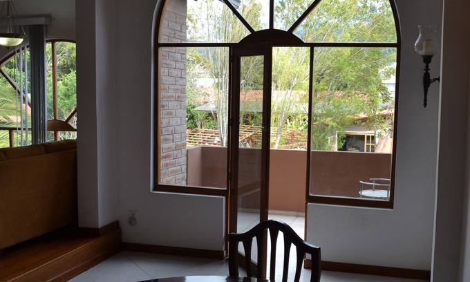Tumbaco Hotel | Bamboo Village Place