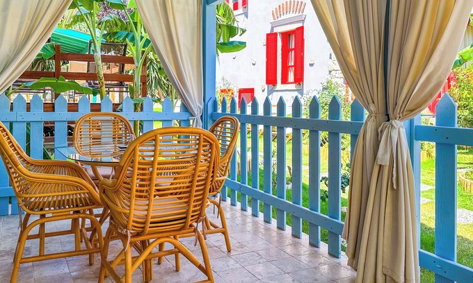 Hacımemis Hotel | Banana Alaçatı Food & Stay - Adults Only