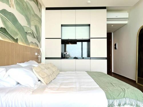 Kfardebian Hotel | Banana Leaf Beachfront Exotic Room in Batroun