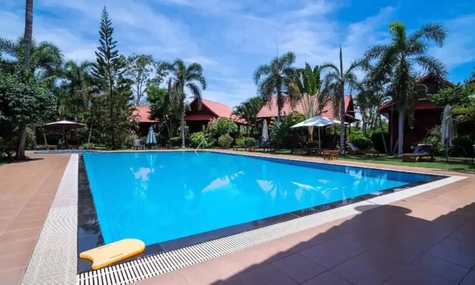 Bang Sare Resort | Bang Saray Village Resort