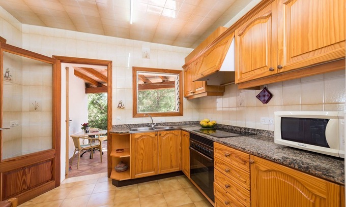 Portocolom Ski Chalet | Barcelo-danus - House In Portocolom. Free Wifi
