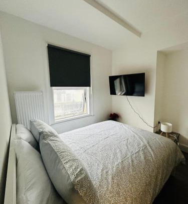 High Barnet Apartment | Barnet View Studio flat 2