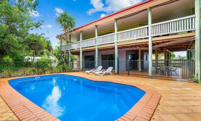Rainbow Beach House | Barnys Rainbow Beach
