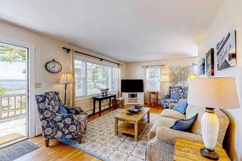 Boothbay Harbor House | Barrett's Watch Main House