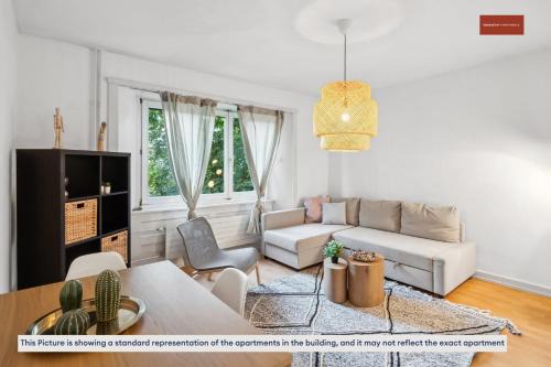 Seebach Apartment | Basic 3BR Flat with Balcony in Zurich