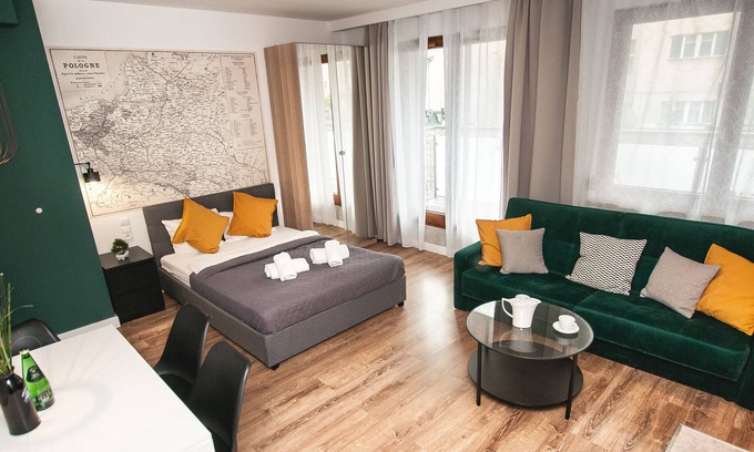 Srodmiescie Apartment | BatogoSpot Tumski