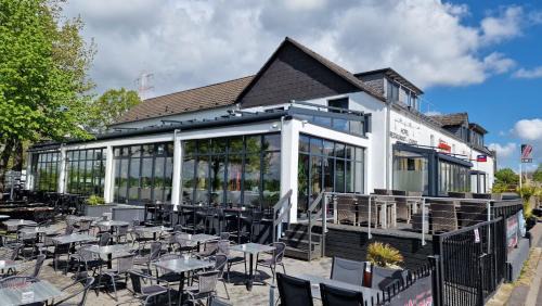 Baumberg Hotel | Baumberger Rheinterrassen