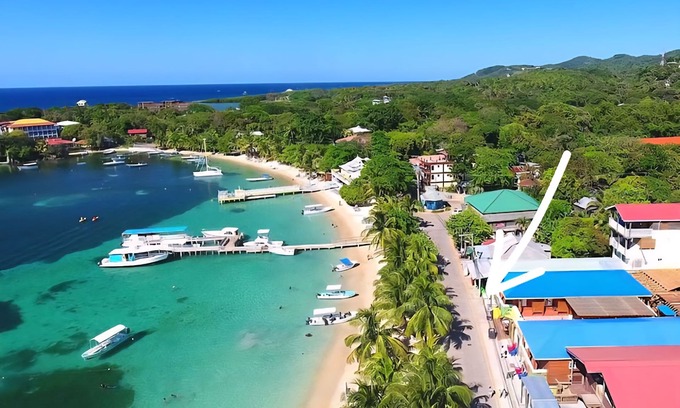 Antoneys Cay Apartment | Bay mini Penthouse/Luxury view in West End road