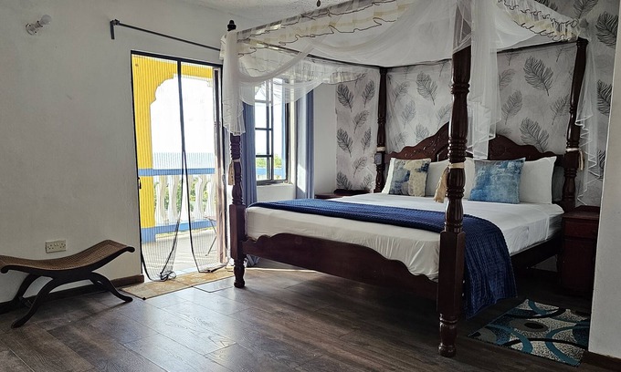 Bouvet Island Apartment | Bay View Apartments - Canouan Island - Room 2D - Breakfast, Snorkeling