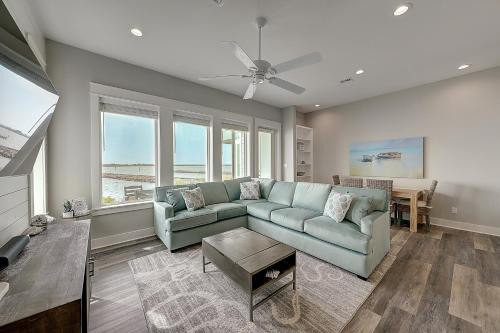 Rockport House | Bay View Escape at The Reserve