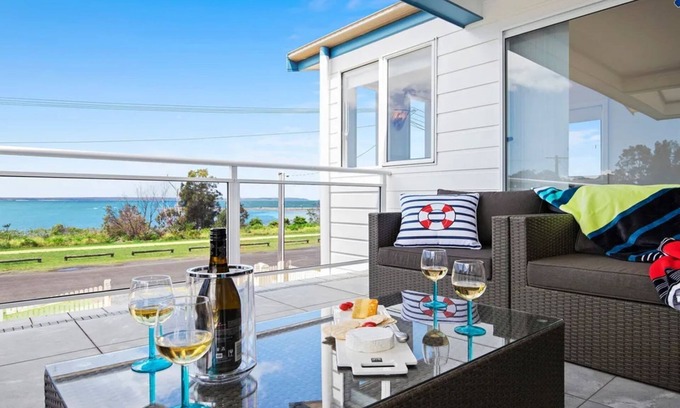 Callala Bay House | Bay Views - panoramic Jervis Bay views
