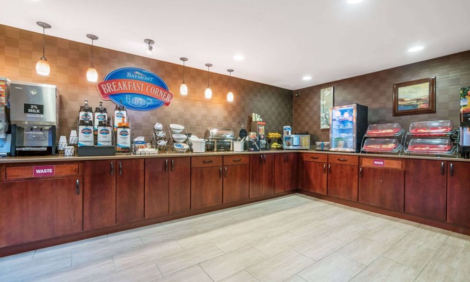 Eau Claire Hotel | Baymont by Wyndham Eau Claire WI