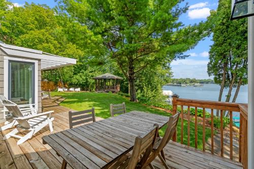 Excelsior House | Bayside Escape
