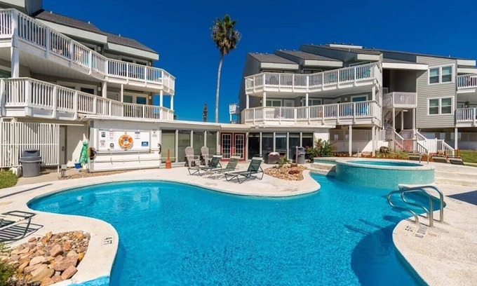 Port Aransas Condo | Beach access, community heated pool & hot tub! Pet friendly!
