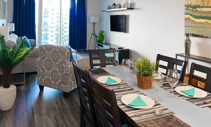 Golden Beach Condo | Beach Apartment at Condo-hotel