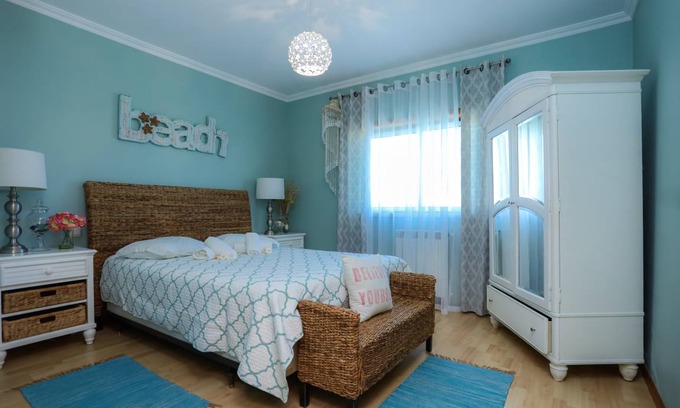 Buarcos Apartment | Beach & Barbecue by Rent4All