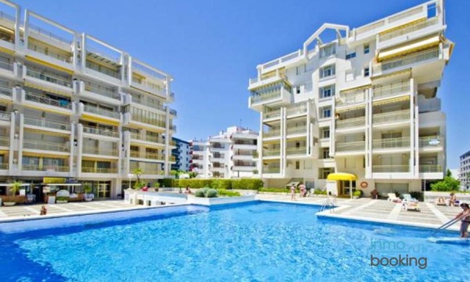 Salou City Centre Apartment | Beach Novelty Salou 3, climatizado, piscina, playa y Wifi