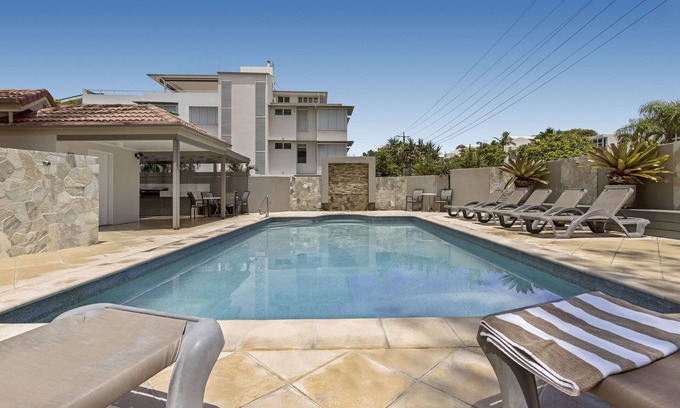 Mooloolaba Apartment | Beachcomber on the Spit