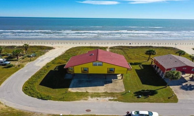 Bermuda Beach House | Beachfront Bliss on Bermuda Beach!! It doesn’t get much better! Sleeps 14
