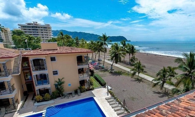 Jaco Apartment | BEACHFRONT Condo Bahia Encantada L1 Jaco Beach