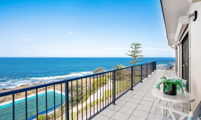The Entrance Apartment | Beachfront Penthouse at The Entrance