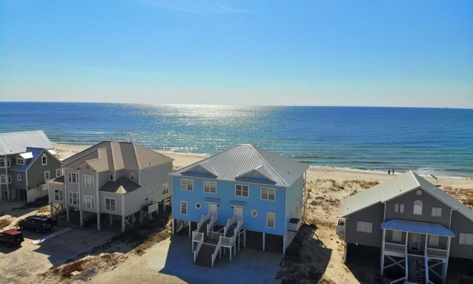 Morgantown House | Beachfront, Pools, Tennis/Pickleball