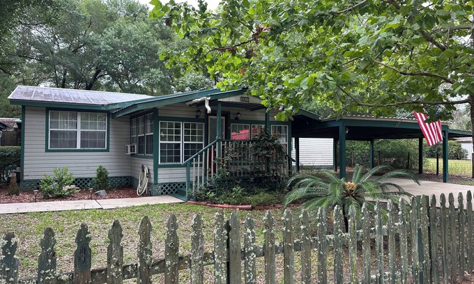 Salt Springs House | Beary Comfortable Cottage in Salt Springs