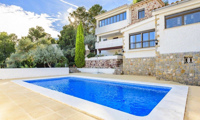 Oropesa del Mar Villa | Beautiful apartment in villa for 4 people with pool, WIFI, A/C, TV, terrace and parking