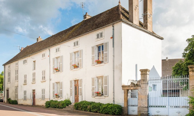 Saint-Berain-sur-Dheune Cottage | Beautiful country home in the heart of Burgundy!