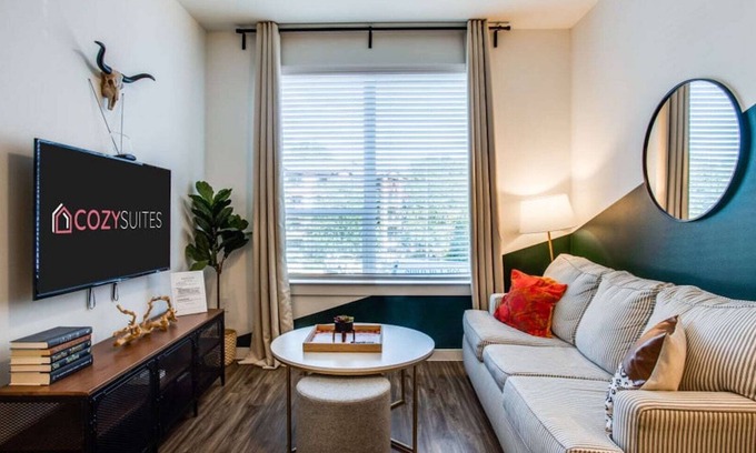 Riverside Apartment | Beautiful 1BR in Riverside 8358