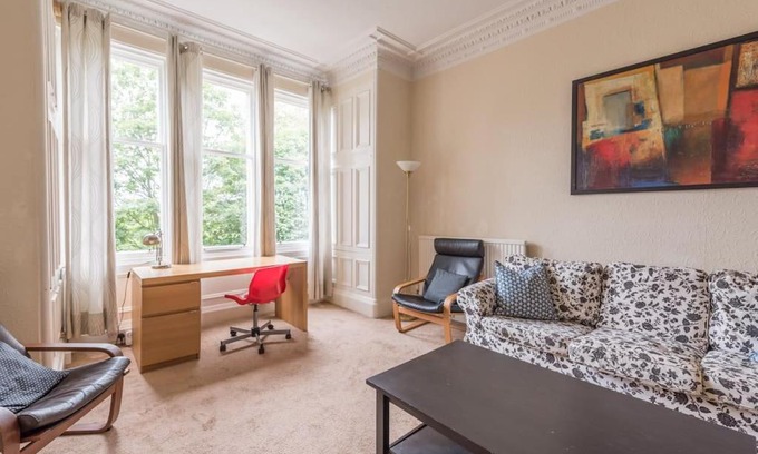 Bruntsfield Apartment | Beautiful 2 Bed 2 Bath Flat overlooking Meadows Park