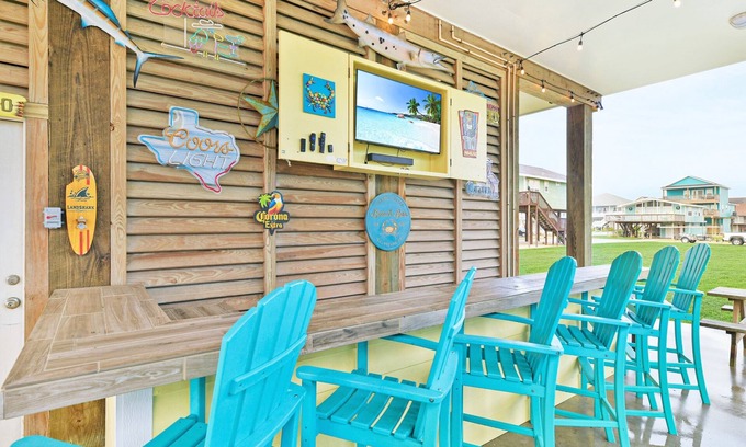 Terramar Beach House | Beautiful 3/2 with incredible beach views and awesome beach bar!
