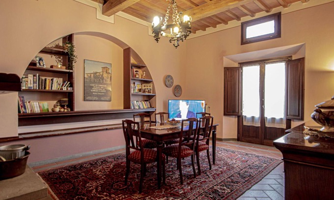 Capraia e Limite Apartment | Beautiful apartment for 8 people with pool, WIFI, TV, terrace and parking