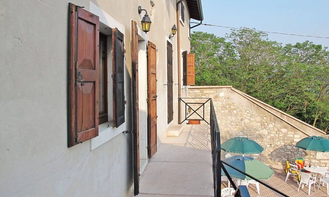 Costermano Apartment | Beautiful apartment for 4 people with A/C, WIFI, pool, TV, patio and pets allowed