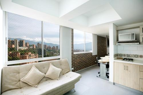 El Tesoro Apartment | Beautiful apt in Poblado-Tesoro Near Provenza!