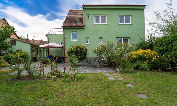 Kolin 2 House | Beautiful private villa for 5 guests with WIFI, TV, terrace and pets allowed