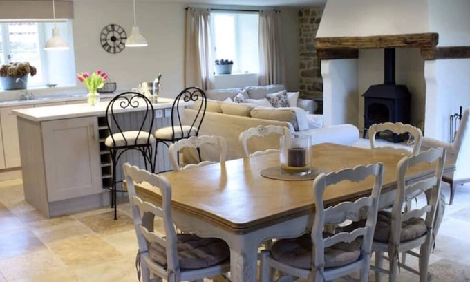 Francoules House | Beautiful converted stone barn in the peaceful Lot countrysiden