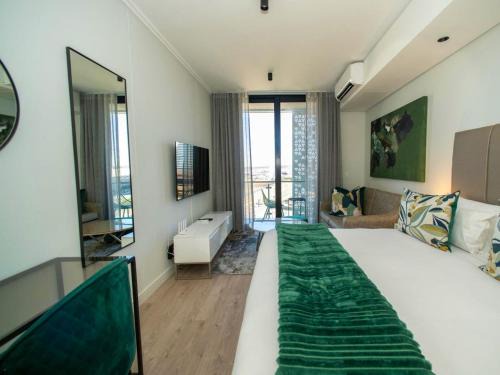 Greater Johannesburg Metropolitan Area Apartment | Beautiful Garnet at Ellipse