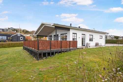 Ronde House | Beautiful Holiday Home By Følle Strand With "Sea Views"