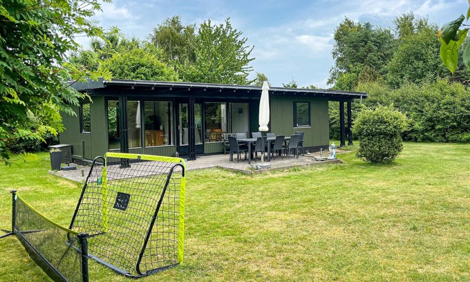 Hoensinge House | Beautiful home in Højby with WiFi