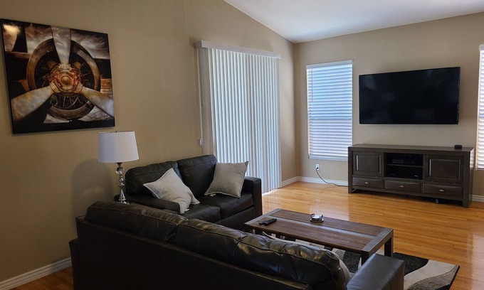 Neely Farms House | Beautiful House Near Downtown Gilbert! House is fully upgraded.