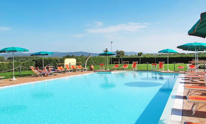 Rigutini Apartment | Beautiful apartment for 4 guests with A/C, pool, WIFI, TV, patio and pets allowed