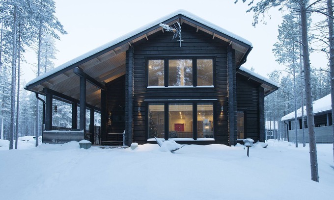Pelkosenniemi House | Beautiful Log home at Pyhätunturi in Lapland