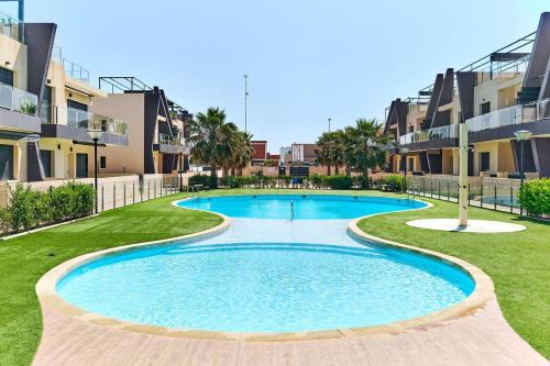 Pilar de la Horadada Apartment | Beautiful Modern Apartment 200mts from Beach Torre Horadada