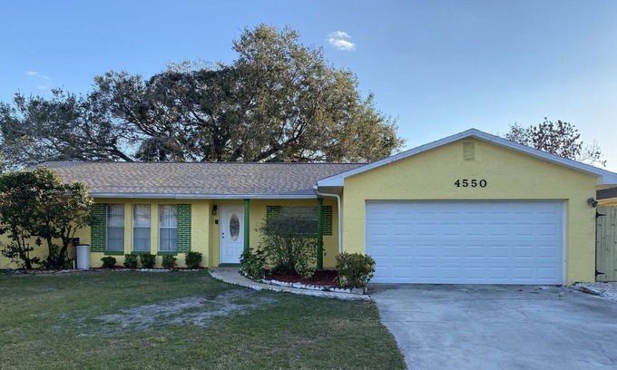 Pine Hills House | Beautiful Modern 4BR House -Downtown Orlando