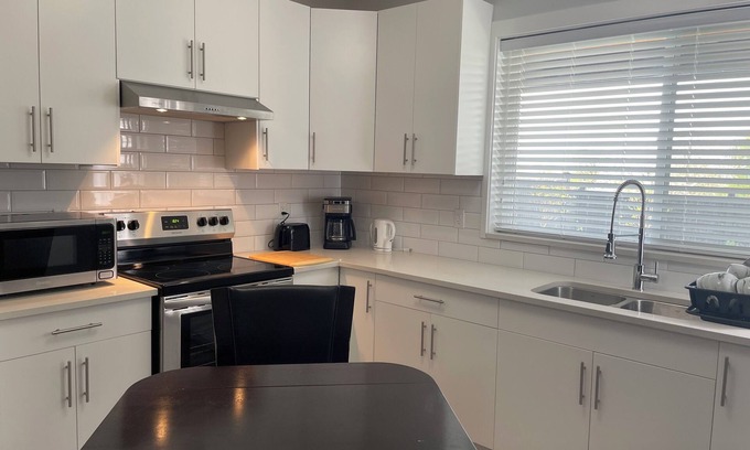 Chilliwack Apartment | Beautiful mountain and river views .Quiet and cozy suite.Close to town & Cultas